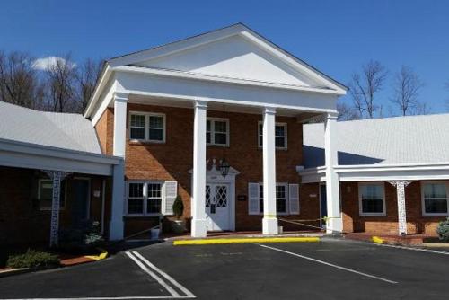 Imagen general del Hotel Governor House Inn Arlington/Falls Church. Foto 5