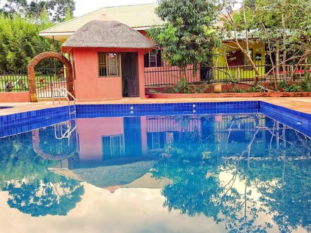 Imagen general del Hotel Governors Club, Entebbe City. Foto 3