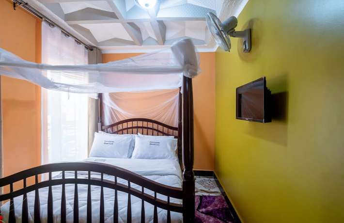 Imagen de la habitación del Hotel Governors. Foto 16