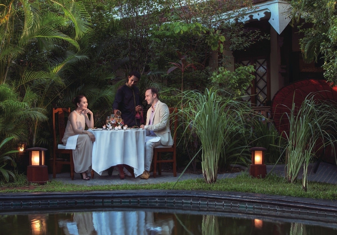 Imagen del bar/restaurante del Hotel Governor's Residence. Foto 8