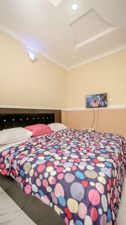 Imagen de la habitación del Hotel Govic T and Suites. Foto 7