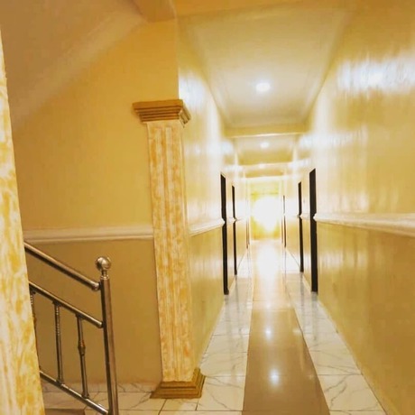 Imagen de los interiores del Hotel Govic T and Suites. Foto 9