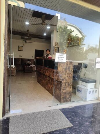 Imagen general del Hotel Govindam Royal Stay. Foto 5