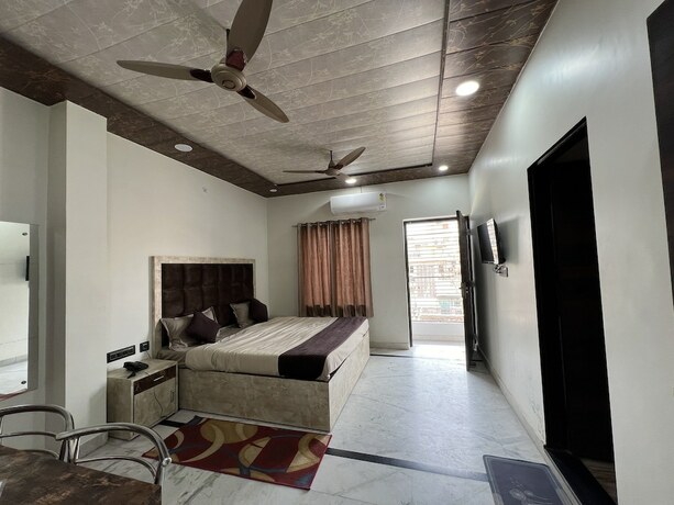 Imagen general del Hotel Govindam Royal Stay. Foto 14