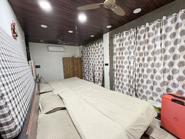 Imagen de la habitación del Hotel Govindam Royal Stay. Foto 21