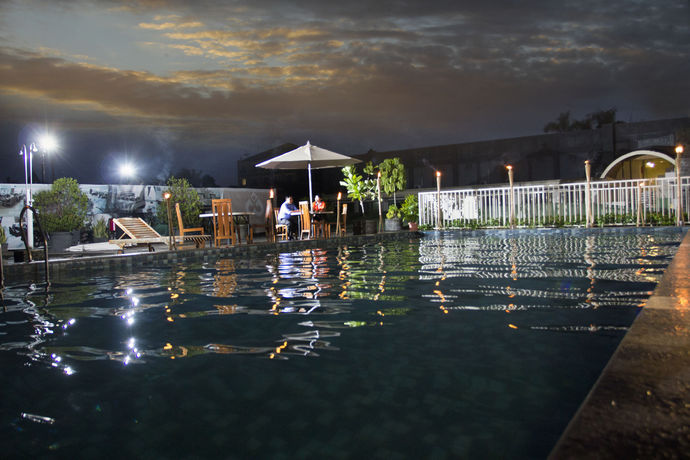 Imagen de la piscina del Hotel Gowongan Inn. Foto 16