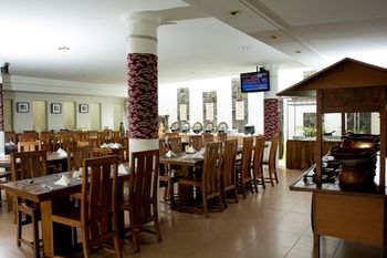 Imagen del bar/restaurante del Hotel Gowongan Inn. Foto 2