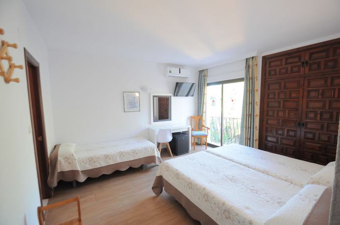 Imagen de la habitación del Hotel Goya, Almu&ntilde;&eacute;car. Foto 3