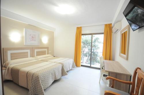 Imagen general del Hotel Goya, Almu&ntilde;&eacute;car. Foto 1