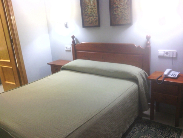 Imagen de la habitación del Hotel Goya, Sevilla. Foto 13