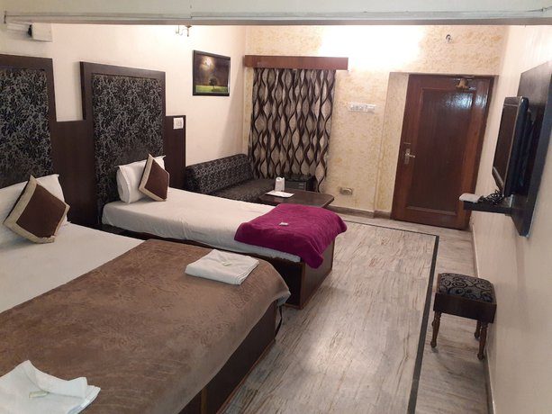 Imagen de la habitación del Hotel Goyal. Foto 4