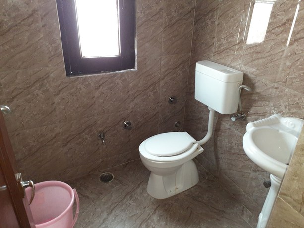 Imagen de la habitación del Hotel Goyal. Foto 13