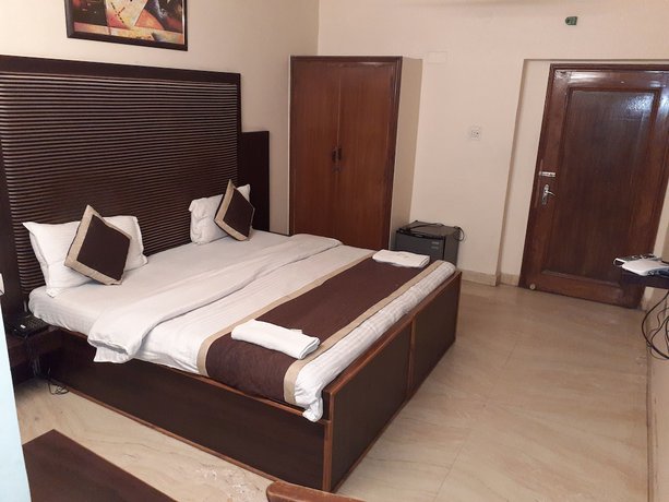 Imagen de la habitación del Hotel Goyal. Foto 20