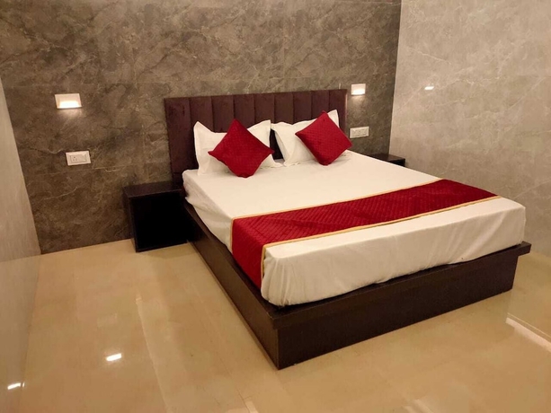 Imagen de la habitación del Hotel Goyal Palace. Foto 5