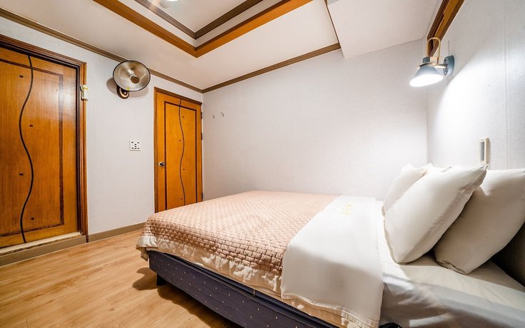 Imagen de la habitación del Hotel Goyang Royal. Foto 14