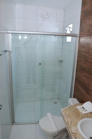 Imagen de la habitación del Hotel Goyanna. Foto 16