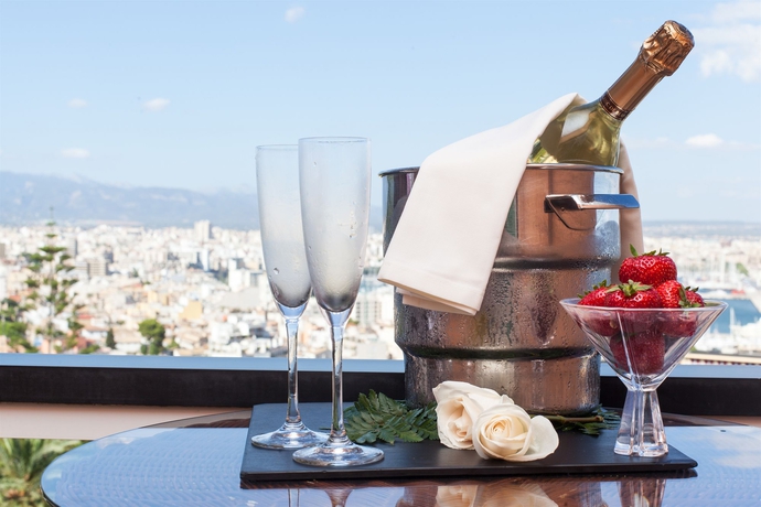 Imagen de la habitación del Hotel Gpro Valparaiso Palace and Spa. Foto 6