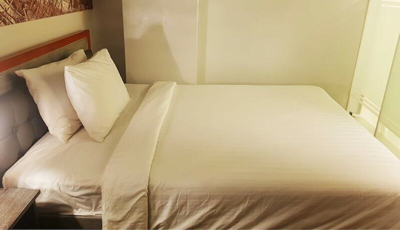 Imagen de la habitación del Hotel Gq Plaza. Foto 15