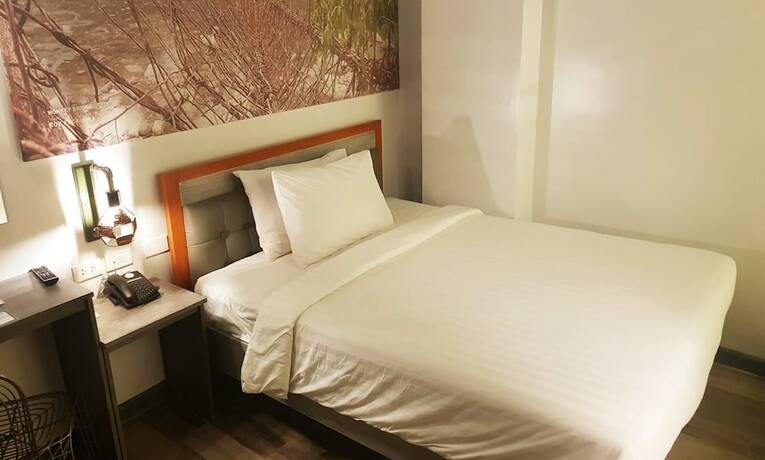 Imagen de la habitación del Hotel Gq Plaza. Foto 25