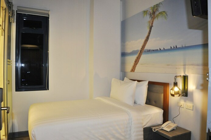 Imagen de la habitación del Hotel Gq Plaza. Foto 27