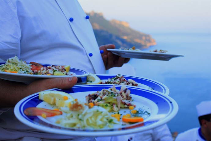 Imagen del bar/restaurante del Hotel Graal. Foto 3