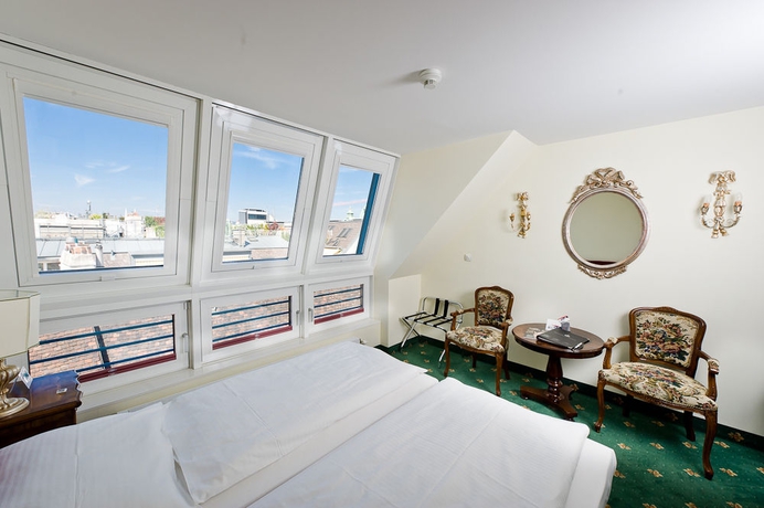 Imagen de la habitación del Hotel Graben. Foto 12