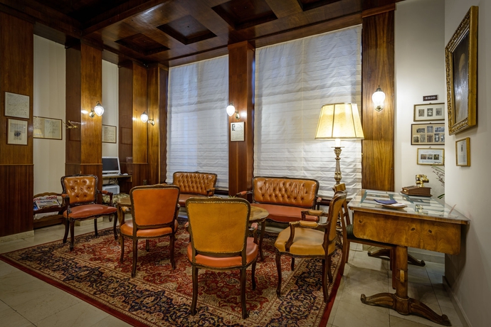 Imagen de los interiores del Hotel Graben. Foto 16