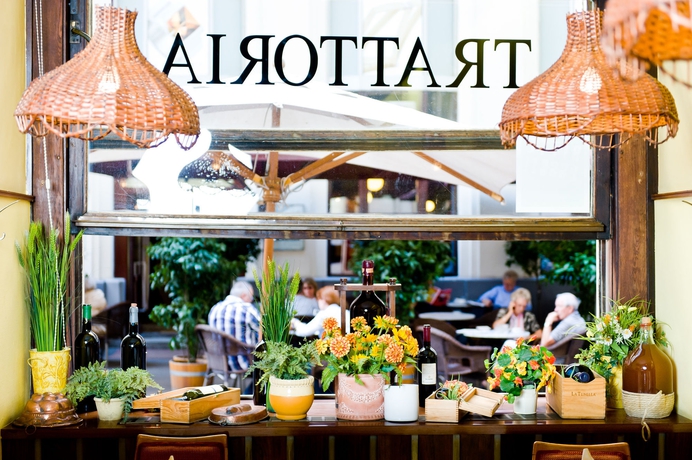 Imagen del bar/restaurante del Hotel Graben. Foto 6