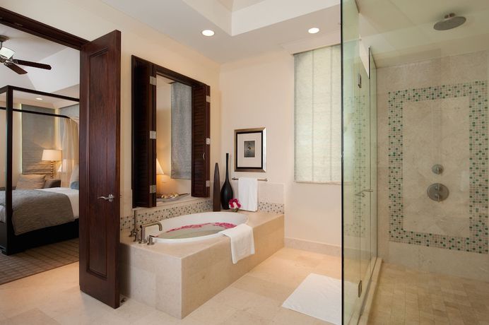 Imagen de la habitación del Hotel Grace Bay Club. Foto 12