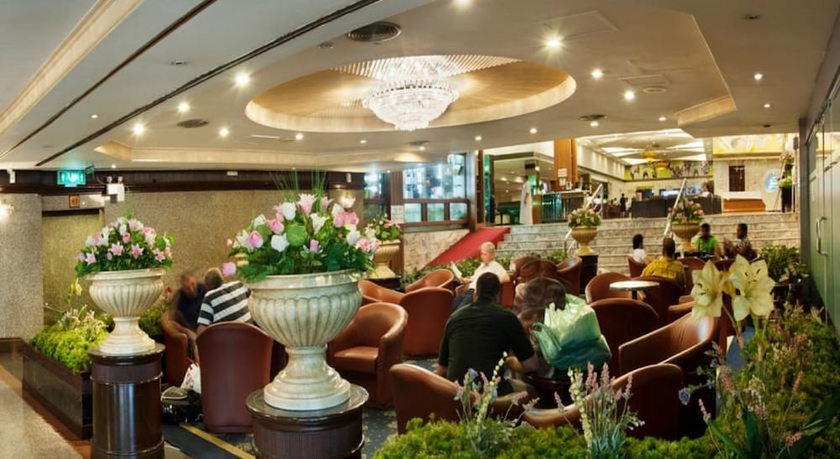 Imagen de los interiores del Hotel Grace. Foto 19