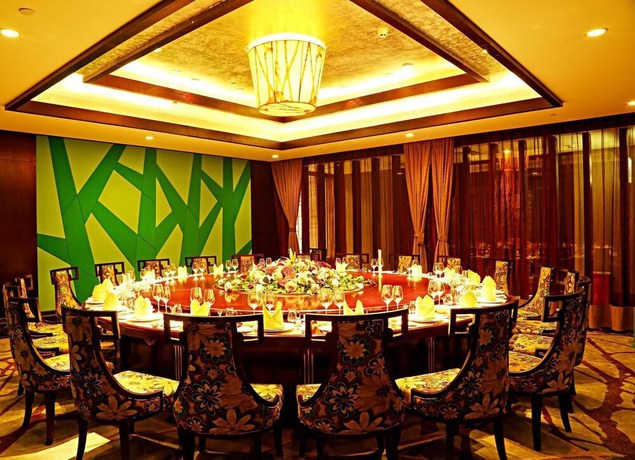 Imagen del bar/restaurante del Hotel Grace Hotel,optics Valley. Foto 2