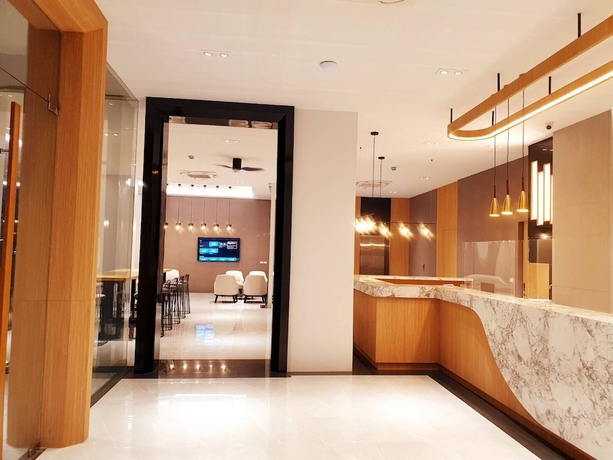 Imagen de los interiores del Hotel Grace Patong. Foto 16