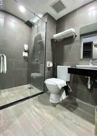 Imagen de la habitación del Hotel Grace Semporna. Foto 10