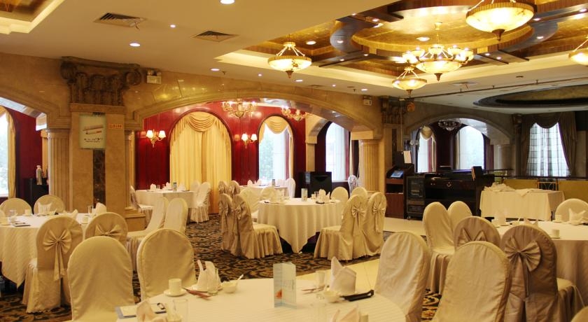 Imagen del bar/restaurante del Hotel Graceland International. Foto 3