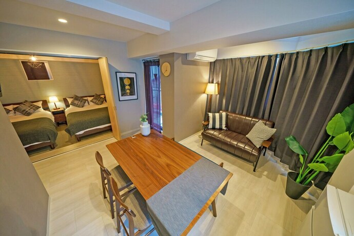 Imagen de la habitación del Hotel Gracia. Foto 7