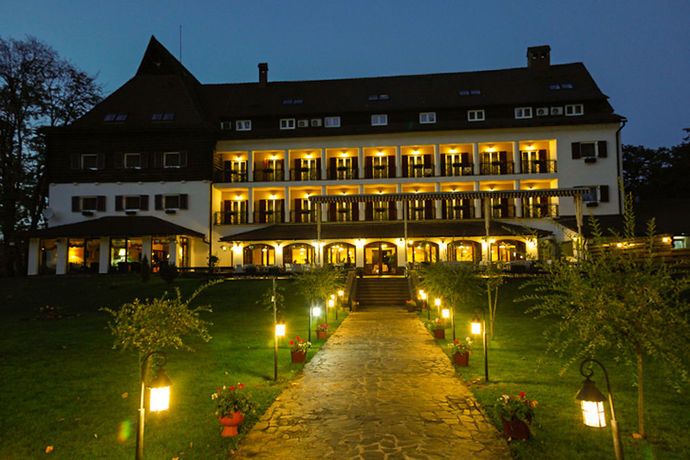 Imagen del bar/restaurante del Hotel Gradina Morii. Foto 6