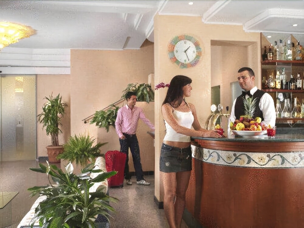 Imagen de los interiores del Hotel Grado, Bellaria-Igea Marina. Foto 19