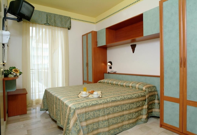 Imagen de la habitación del Hotel Grado, Bellaria-Igea Marina. Foto 10