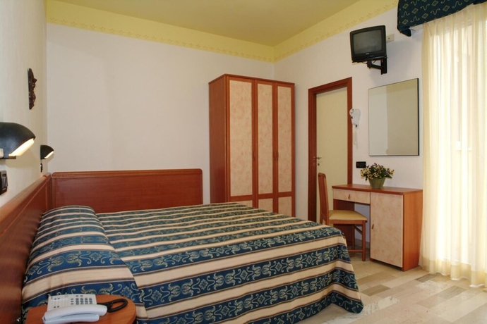 Imagen de la habitación del Hotel Grado, Bellaria-Igea Marina. Foto 11