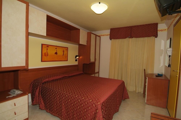 Imagen de la habitación del Hotel Grado, Bellaria-Igea Marina. Foto 13