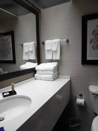 Imagen de la habitación del Hotel Graduate Fayetteville. Foto 11