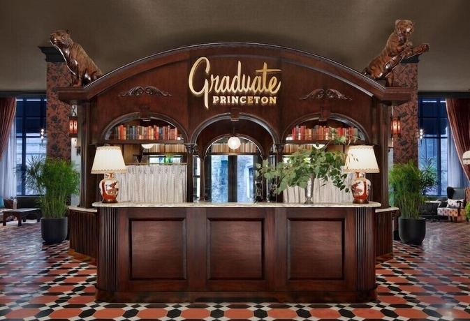 Imagen de los interiores del Hotel Graduate by Hilton Princeton. Foto 17