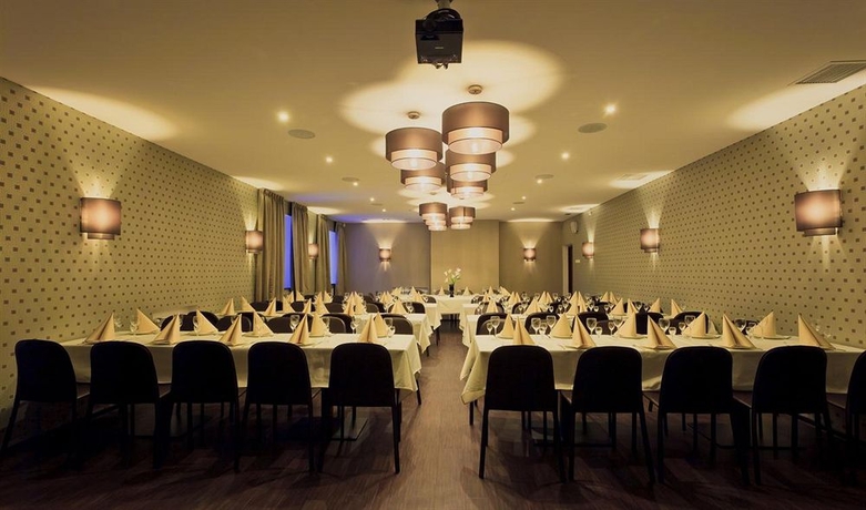 Imagen del bar/restaurante del Hotel Graf Orlov. Foto 8
