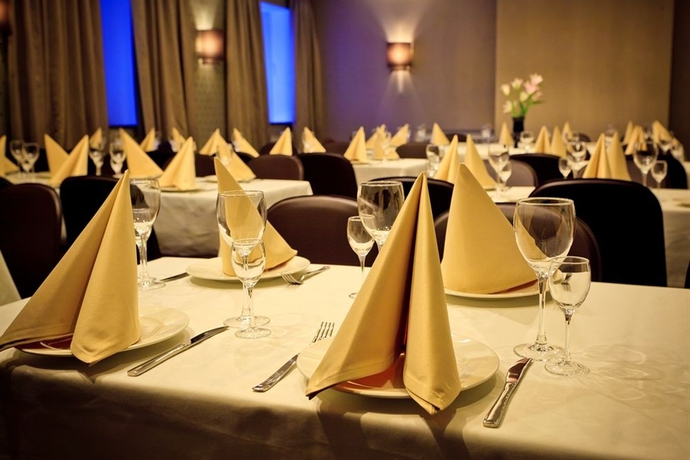 Imagen del bar/restaurante del Hotel Graf Orlov. Foto 9
