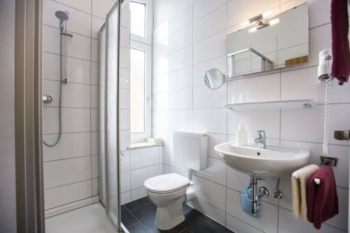 Imagen de la habitación del Hotel Graf Waldersee. Foto 10