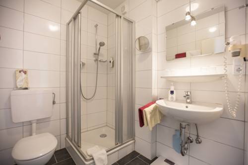 Imagen de la habitación del Hotel Graf Waldersee. Foto 16