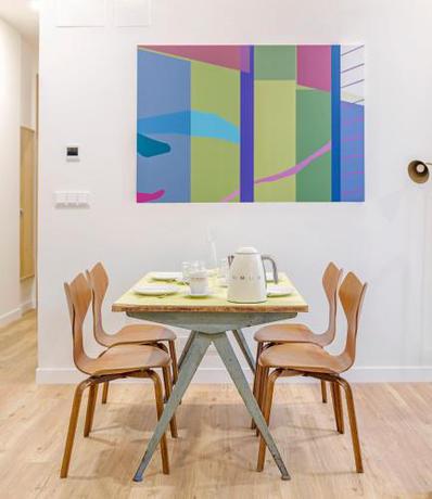 Imagen del bar/restaurante del Hotel Graffiti Suites El Museo. Foto 3