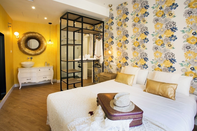 Imagen de la habitación del Hotel Graffiti Suites M&aacute;laga. Foto 4