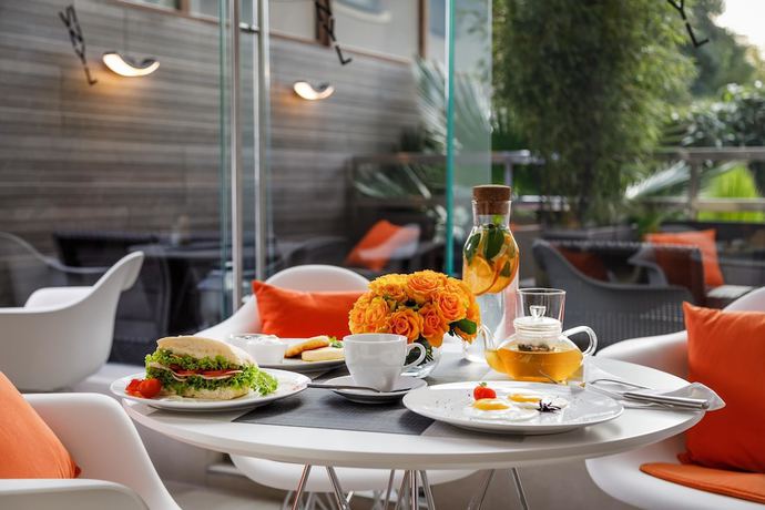 Imagen del bar/restaurante del Hotel Grafit, Sochi. Foto 4