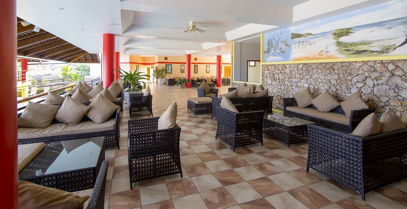 Imagen de los interiores del Hotel Grafton Beach Resort. Foto 10